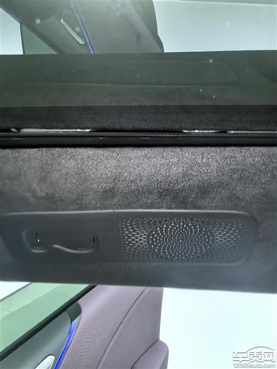 新车顶棚缝隙能塞进手指？极氪007GT的品控，让准车主验车时心凉了半截
