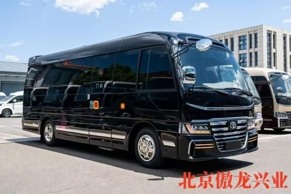 北京考斯特4S店现车价格揭秘：2026款丰田考斯特12座版，45万起值得买吗？