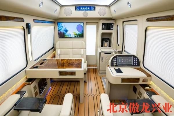 核心配置表、价格区间或申报信息截图