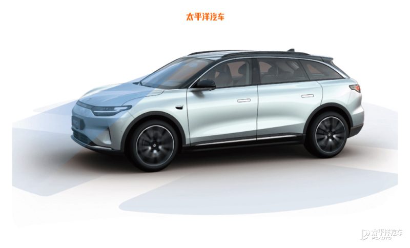 零跑C11轮胎与轮毂特写，采用马牌UC6轮胎，规格为235/55 R18，轮毂造型运动