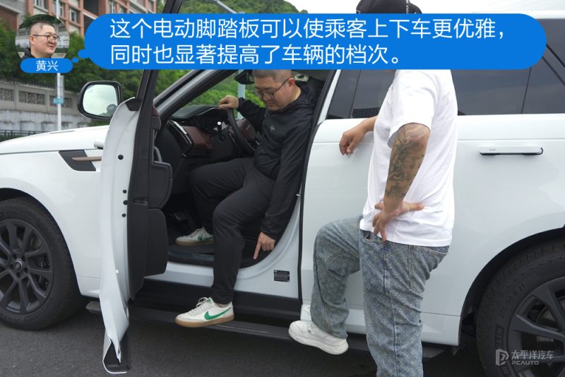 后排空间、后备厢装载和座椅放倒效果对比图